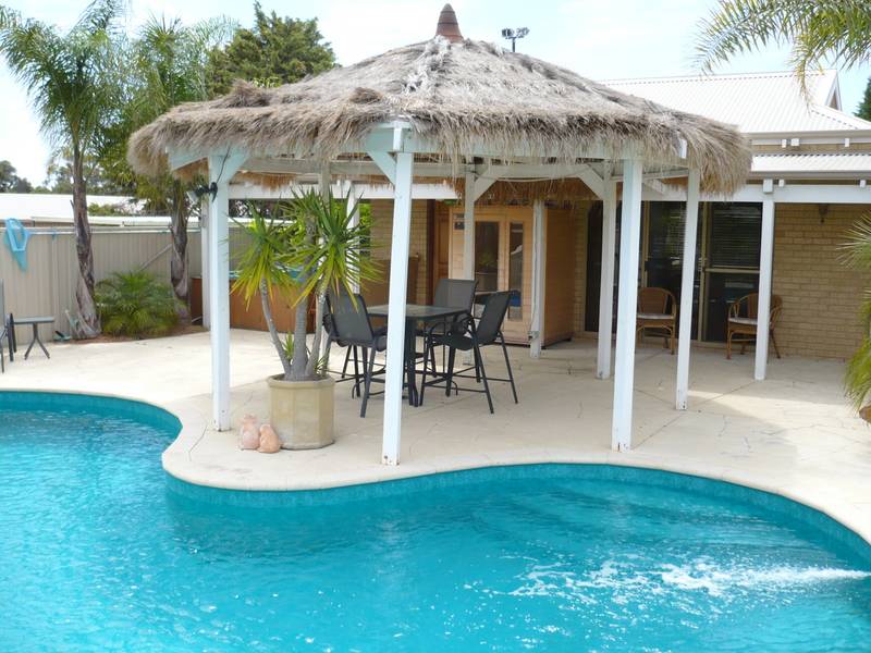 Why Go on Holiday? - OPEN SUNDAY 31ST JAN 2.15-3.15PM Picture 2