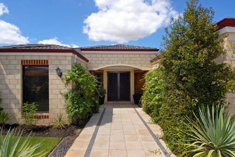 NOTHING COMPARES! REDUCED! - HOME OPEN SAT 30th Jan 2.30-3.30pm & SUN 31ST Jan 3.15-4.00pm Picture 3