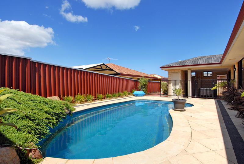 NOTHING COMPARES! REDUCED! - HOME OPEN SAT 30th Jan 2.30-3.30pm & SUN 31ST Jan 3.15-4.00pm Picture 2