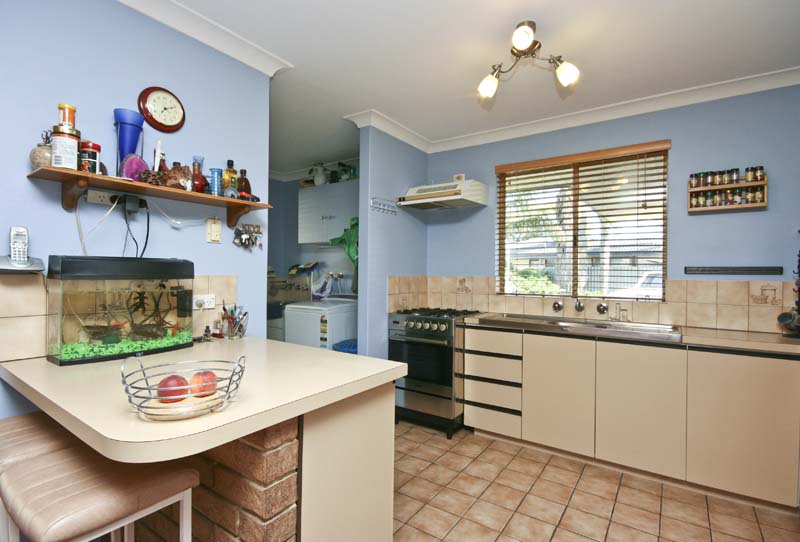 ROOM TO MOVE Picture 2