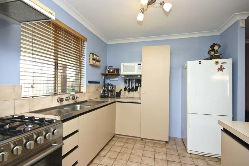 ROOM TO MOVE Picture 3