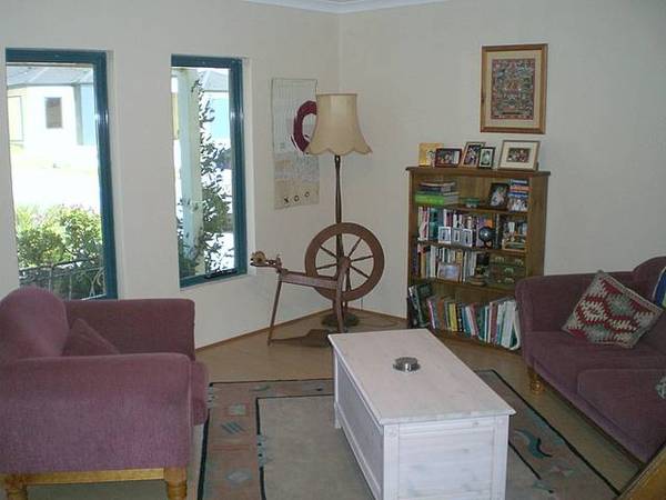 PRICED TO SELL!! Picture 2