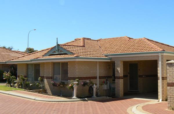 ~OVER 55'S PARADISE~ Picture 1