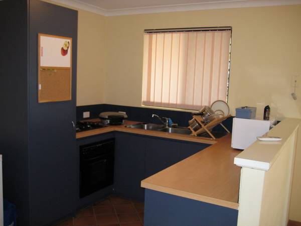 INVESTOR OR FIRST HOME BUYER! Picture 2