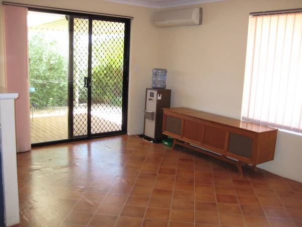 INVESTOR OR FIRST HOME BUYER! Picture 3