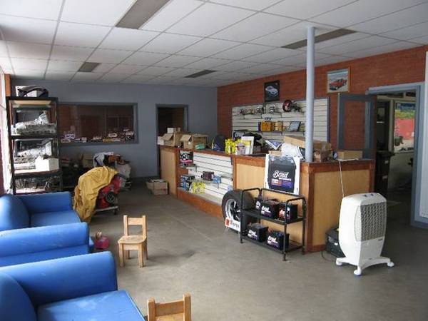 MODERN INDUSTRIAL COMPLEX Picture