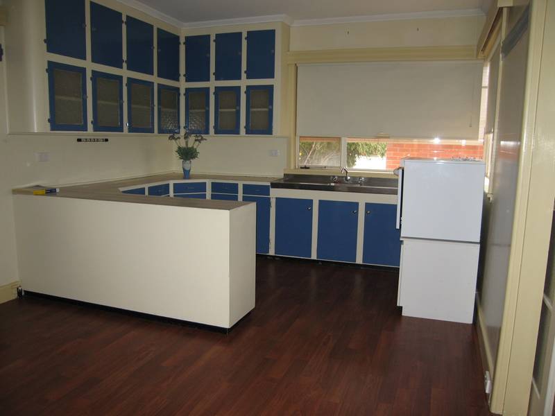 FANTASTIC OPPORTUNITY IN TOP LOCATION Picture 2