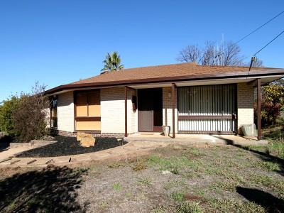 RURAL LIFESTYLE - CITY LIVING Picture