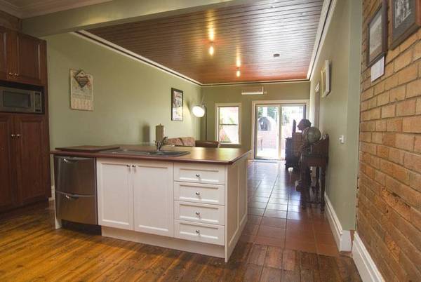 A QUARRY HILL GEM Picture 2