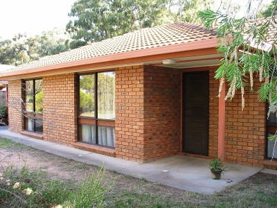 Backs onto Bushland Reserve Picture