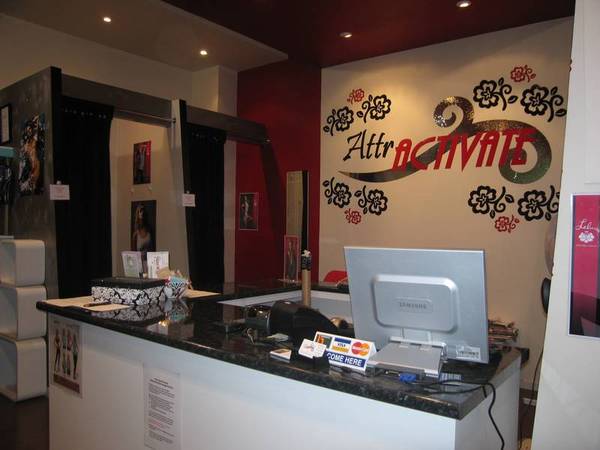 Heaps Of Foot Traffic Picture 3