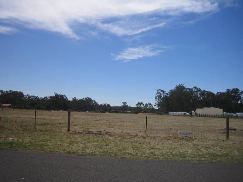 KANGAROO FLAT SUBDIVISION POTENTIAL Picture 2
