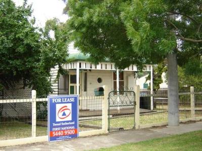 Weatherboard Cottage Picture