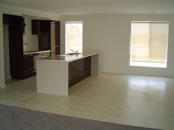 Popular Acacia Park Picture 3