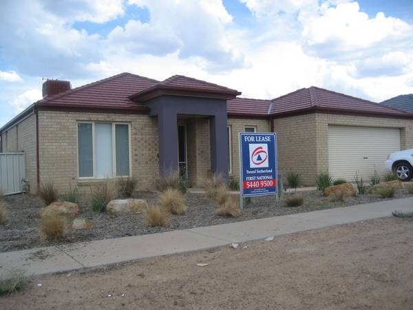 Popular Acacia Park Picture 1