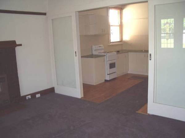 Charming Home, So Close To Town Picture