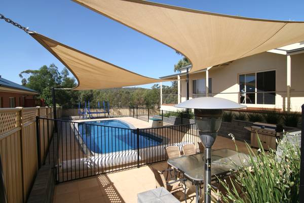 PRESTIGE AND QUALITY Picture 3