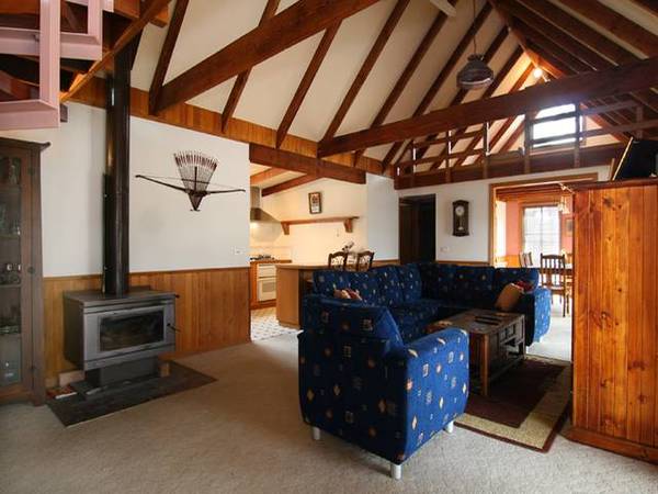 RURAL LIVING AT ITS BEST... Picture