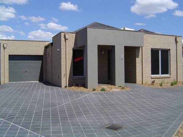 Executive Villa Picture 1