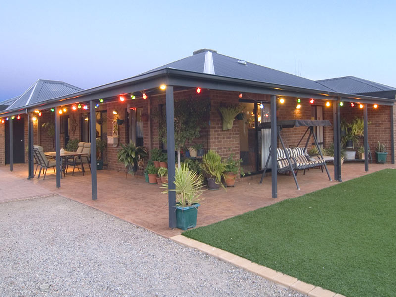 PRESTIGE HOME ON A 1335M2 ALLOTMENT Picture