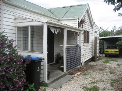 Close to Central Business District Picture Close to Central Business District Picture