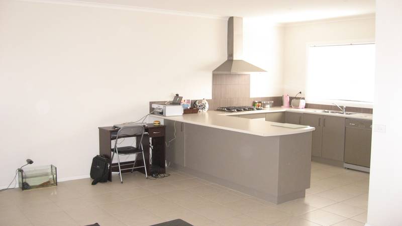 DELIGHTFUL UNIT Picture 3