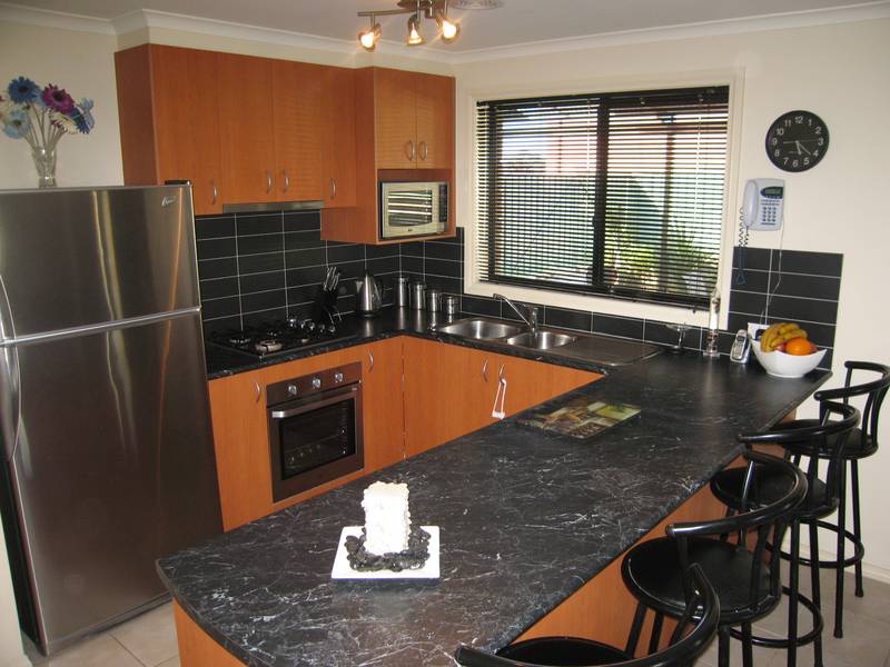 NOTHING LEFT TO DO APART FROM MOVING IN! Picture 2