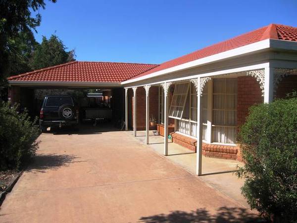 Beautifully Presented Picture Beautifully Presented Picture