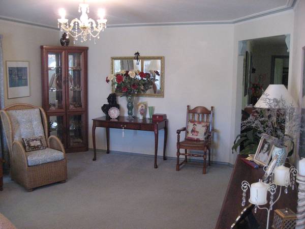 IMMACULATELY PRESENTED Picture 3