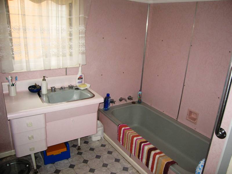 ONE PROPERTY WITH 2 RETURNS Picture 3