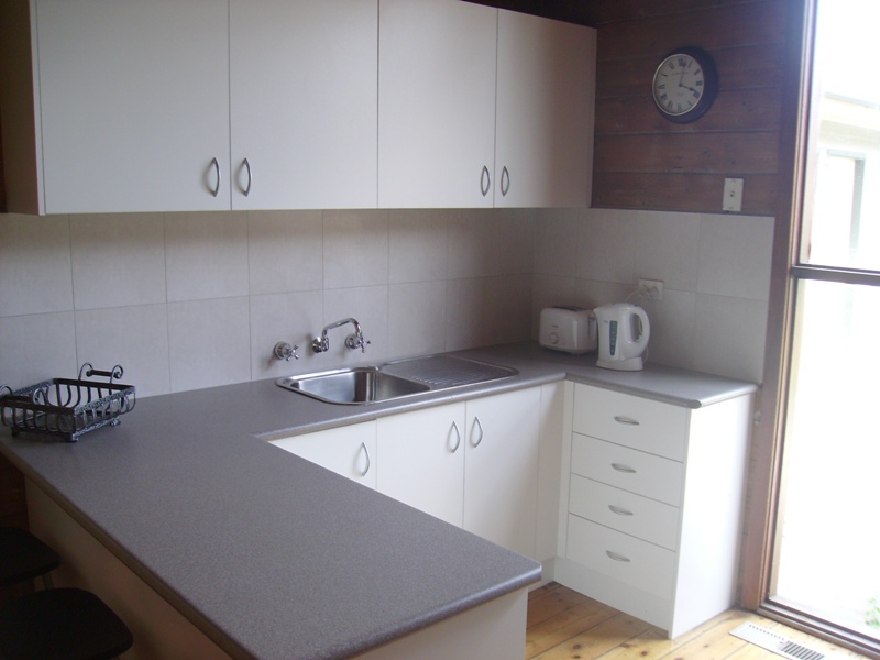 Furnished - Short Walk to City Picture