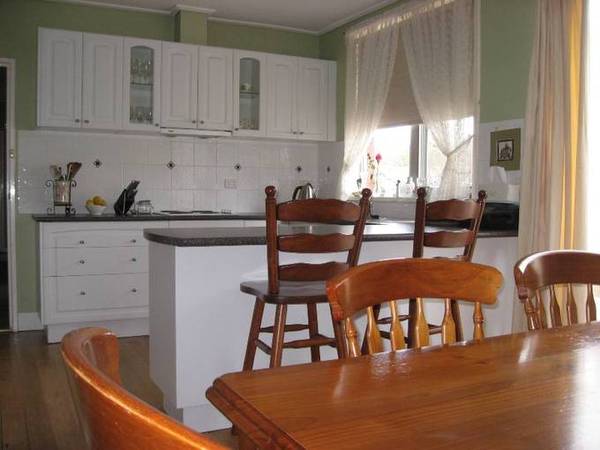 Home With a Bungalow Picture Home With a Bungalow Picture