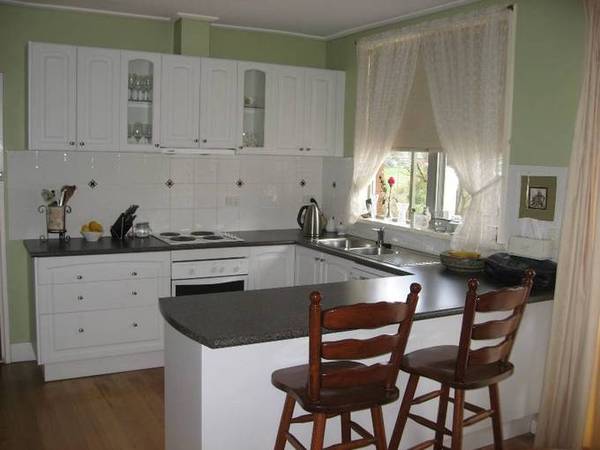 Home With a Bungalow Picture Home With a Bungalow Picture