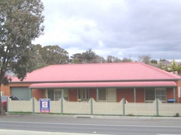 Sought after Flora Hill Picture 1