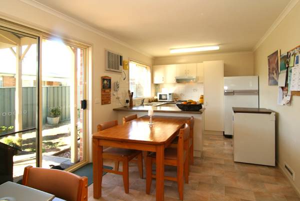 Quiet Court Location Picture 3