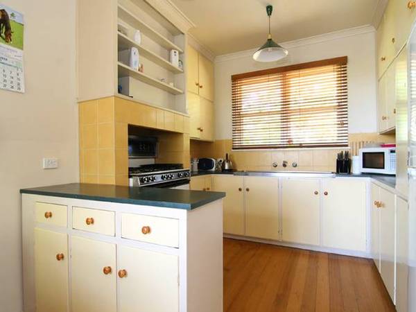 SOUGHT AFTER STRATHDALE LOCATION Picture