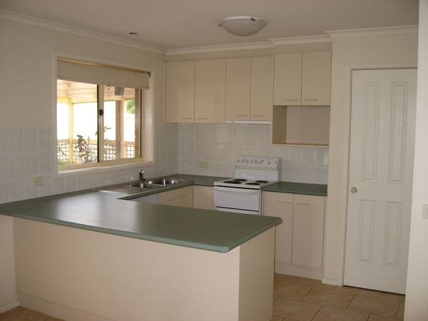 POSITION AND ENTERTAINING Picture