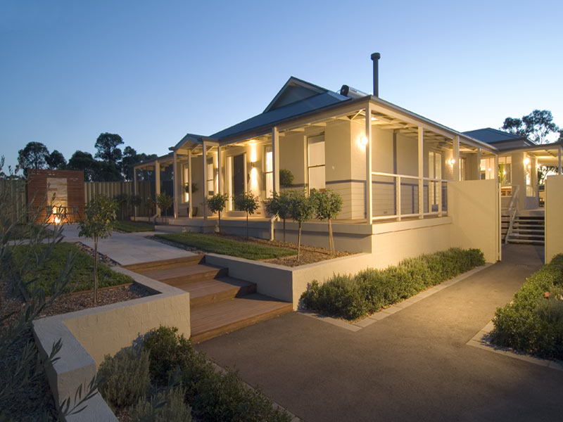 UNIQUE AND VERY SPECIAL Picture 1