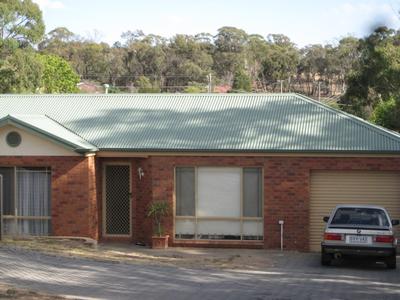 Block of Three Units Picture