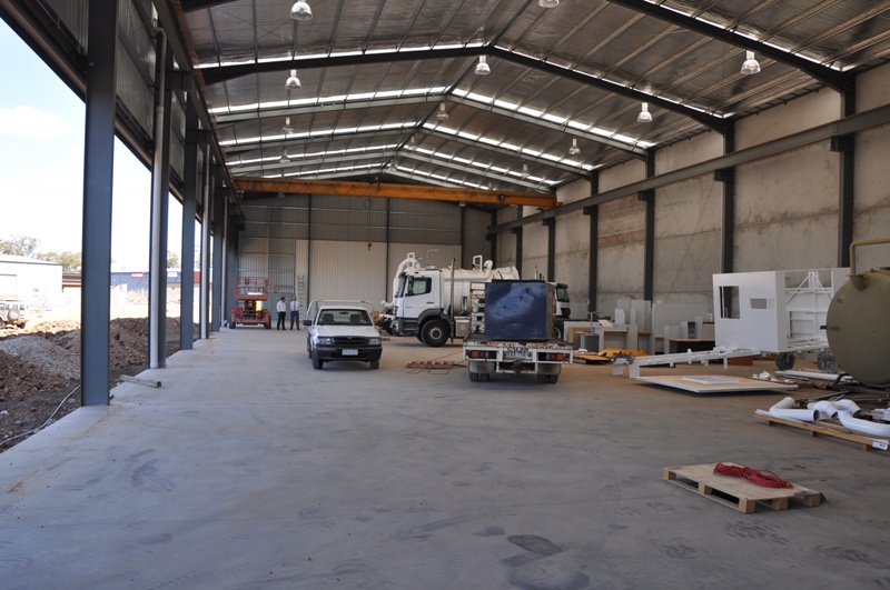 HUGE NEW FACTORY Picture 3