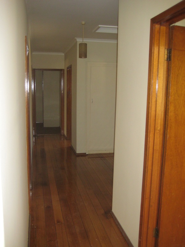 Fantastically Located Picture 3