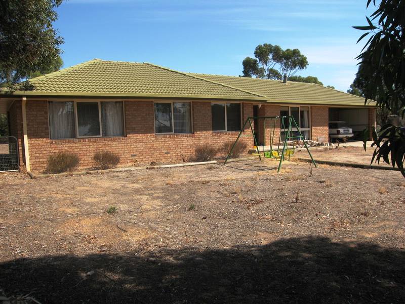 SPACE AND SECLUSION Picture 1