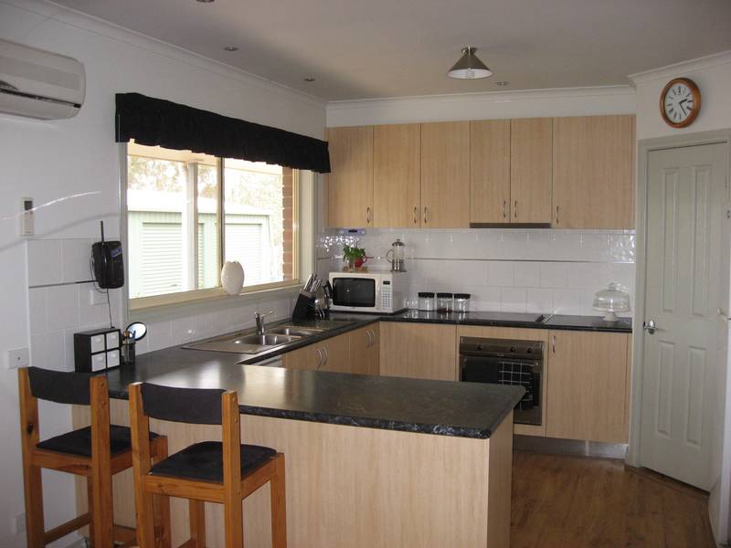 SPACE AND TRANQUILITY IN A NATIVE SETTING! Picture 3