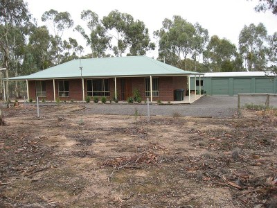 SPACE AND TRANQUILITY IN A NATIVE SETTING! Picture