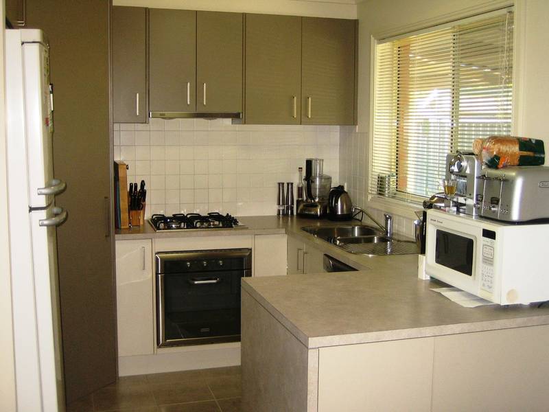 INVEST IN EXCELLENCE Picture 2