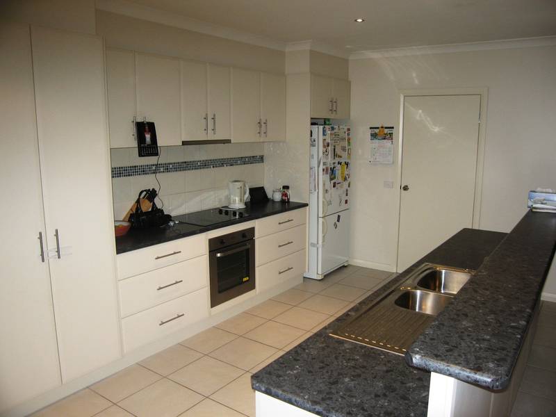 ONE FOR THE FAMILY Picture 2