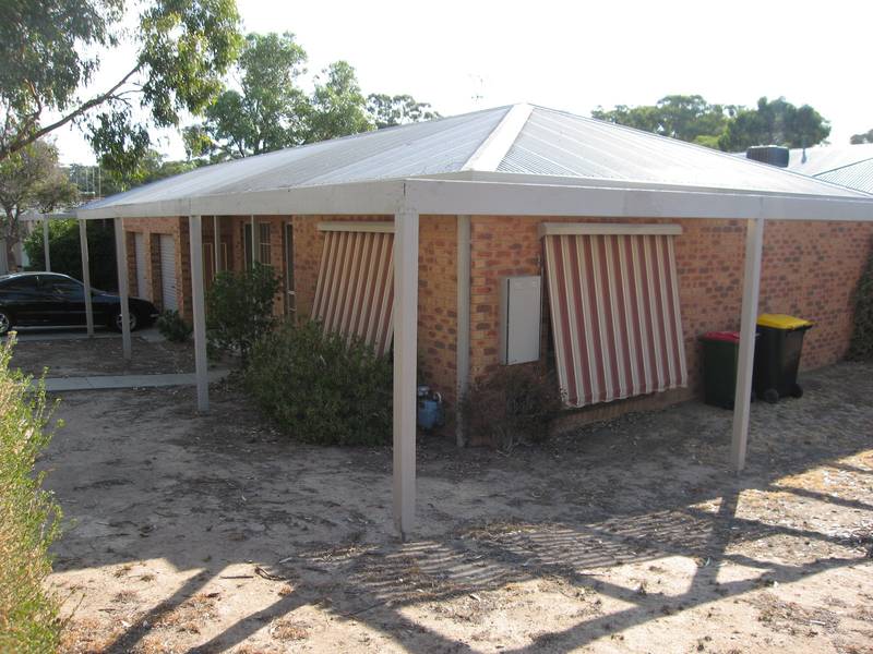 INVESTORS PORTFOLIO... Picture 1