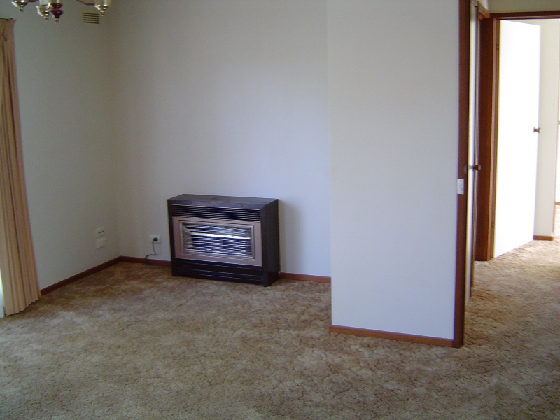 Two Bedroom Unit in Quiet Area Picture