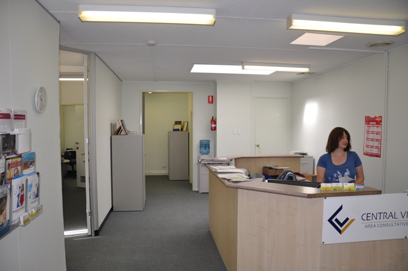 GREAT CENTRAL LOCATION Picture 3