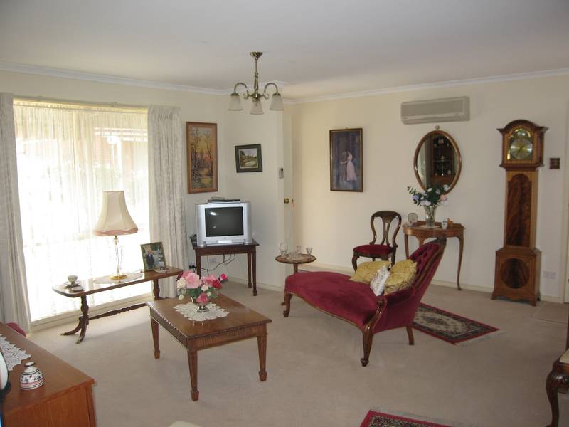 PERFECTLY APPOINTED FOR EASY LIVING Picture